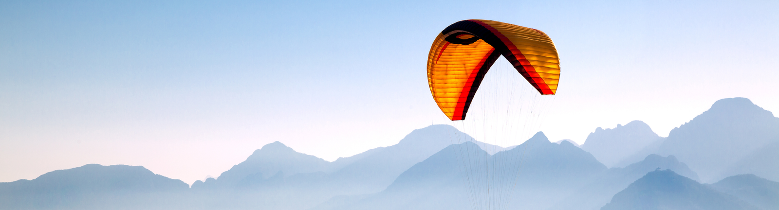 Paragliding in Kashmir: Experience the Thrill of Flying